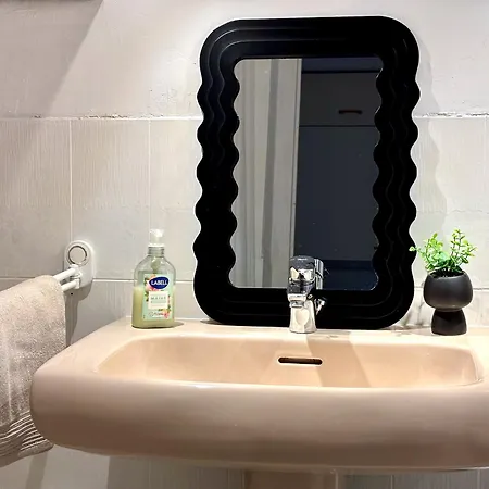 Terrasse Vue Saint-raphael - Plages, Et Gare A Pied * Saint-Raphaël