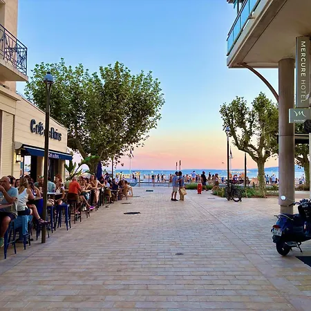 Terrasse Vue Saint-raphael - Plages, Et Gare A Pied Lejlighed