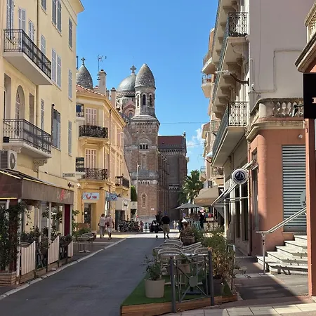 Lejlighed Terrasse Vue Saint-raphael - Plages, Et Gare A Pied