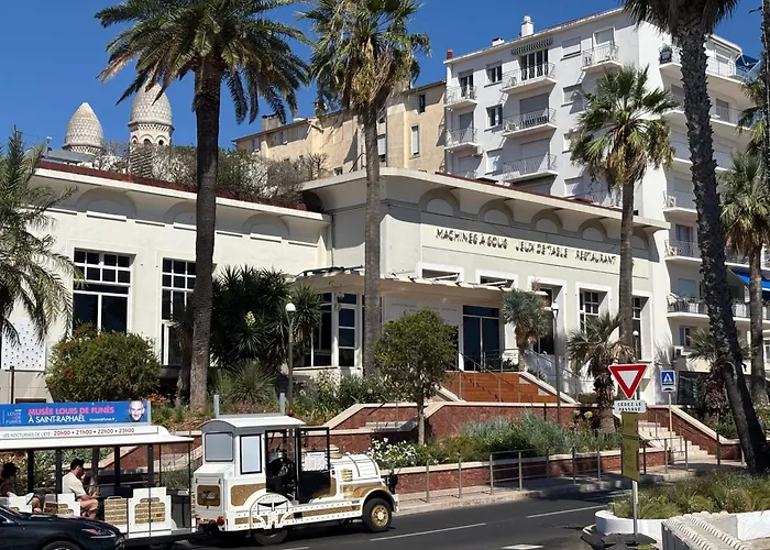 Апартаменты Terrasse Vue Saint-raphael - Plages, Et Gare A Pied Сен-Рафаэль